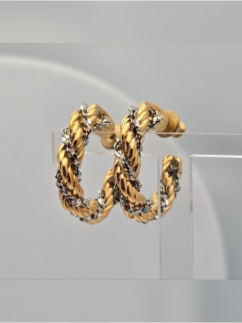 Vintage Monet Two-Tone Twisted Rope Hoop Earrings 7/8" Classic Gold Silver